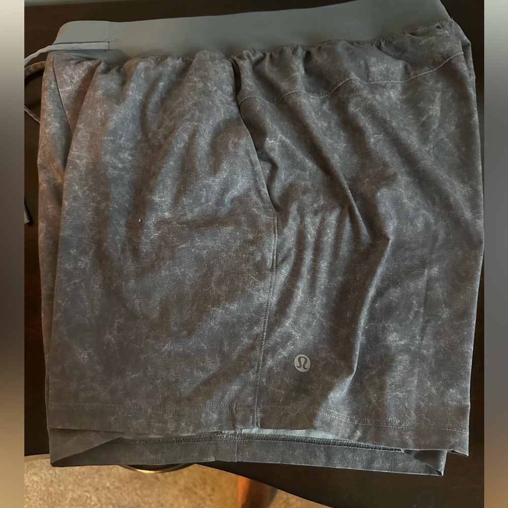Men’s Lululemon Shorts | Marble Grey